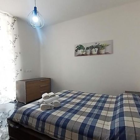 Tra Centro E Mare - Intero Appartamento Con Parcheggio Savona Eksteriør billede